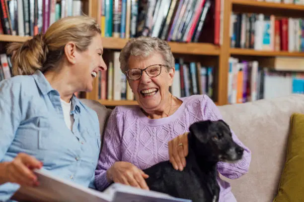 Caring for a Loved One with Dementia: The Role of In-Home Care